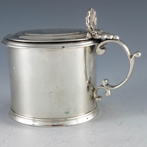 2039 - John McKay, Edinburgh 1817, a George III Scottish silver mustard pot plain cylindrical form with ste... 