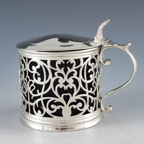 2050 - Thomas Daniell and Jabez Daniell, London 1772, a George III silver mustard pot, cylindrical form, re... 