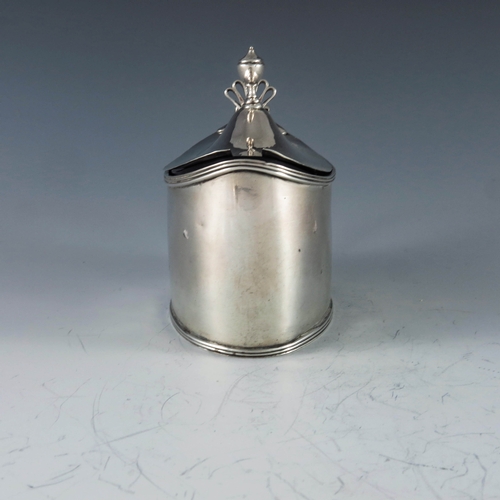 2052 - Alexander Field, London 1794, a George III silver oval straight sided mustard pot with reeded border... 