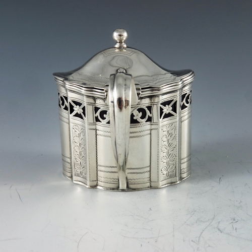 2069 - Urquart & Hart, London 1797, a George III octagonal mustard pot of navette form, the pierced border ... 