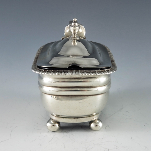 2077 - Robert Cattle and James Barber, York 1812, a George III Provincial silver mustard pot, double ogee m... 