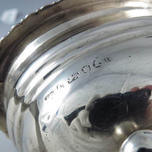 2095 - Thomas Watson, Newcastle 1801, a George III Provincial oval silver mustard pot with moulded girdle a... 