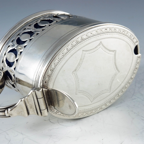 2097 - Henry Chawner, London 1790, a George III silver mustard pot, of straight sided oval form, with brigh... 