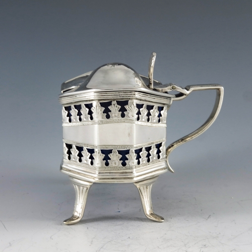 2099 - Edward Thomason, Birmingham 1790, a George III silver mustard pot, elongated octagonal form, bright ... 