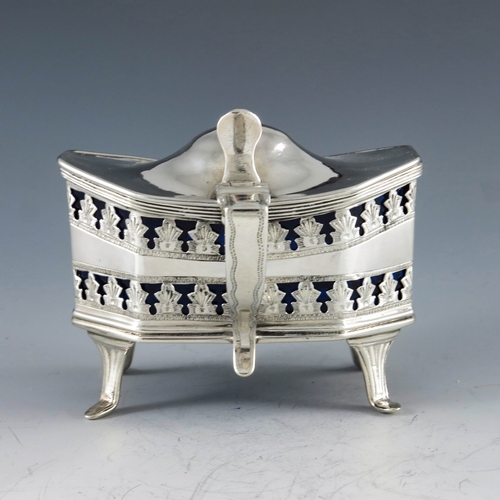 2099 - Edward Thomason, Birmingham 1790, a George III silver mustard pot, elongated octagonal form, bright ... 