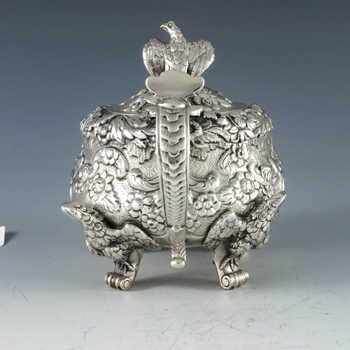 2102 - William Eaton, London 1820, a George III silver mustard pot, squat baluster inverse pear form, heavi... 