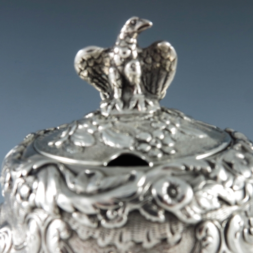 2102 - William Eaton, London 1820, a George III silver mustard pot, squat baluster inverse pear form, heavi... 