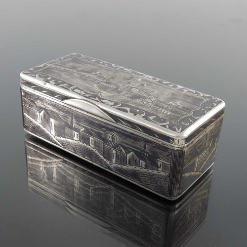 33 - An Imperial Russian silver and niello enamelled snuff box, Moscow 1852, cuboid form, decorated with ... 