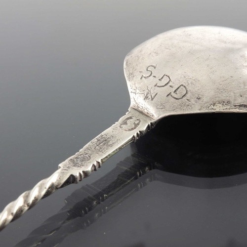 49 - A 17th century Norwegian silver gilt spoon, Johan Schluter, Bergen circa 1630, the pear shaped bowl ... 