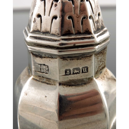 78 - A George V silver pepper pot, S W Smith and Co., Birmingham 1919, in the Queen Anne style, octagonal... 