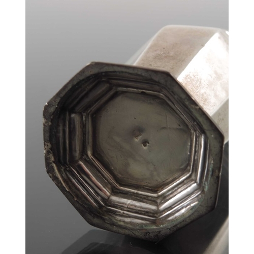 78 - A George V silver pepper pot, S W Smith and Co., Birmingham 1919, in the Queen Anne style, octagonal... 