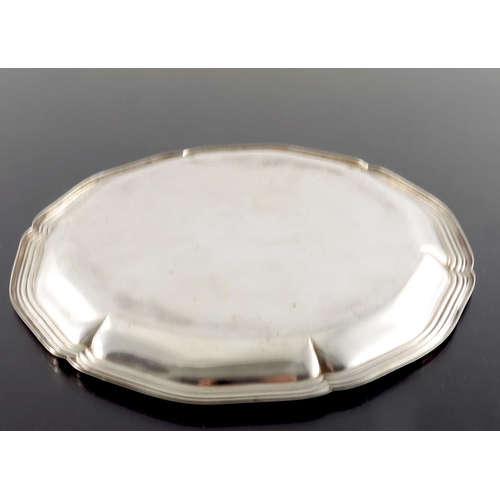 28 - A German silver card tray, Gebruder Deyhle, circa 1910, circular ogee fluted border, salver form, 19... 