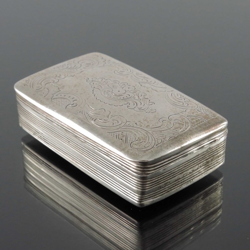 54 - A Dutch silver snuff box, 1854, the lid engraved with foliate scrolls, reeded banding to the edge, 7... 