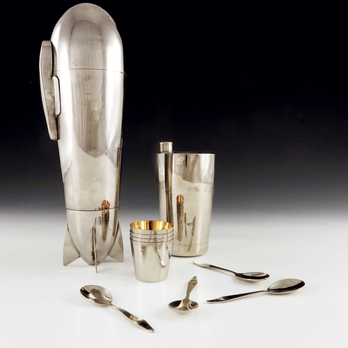 231 - J A Henckels, Zwilling, Solingen, an Art Deco silver plated novelty Zeppelin cocktail shaker, circa ... 