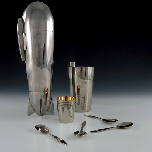 231 - J A Henckels, Zwilling, Solingen, an Art Deco silver plated novelty Zeppelin cocktail shaker, circa ... 