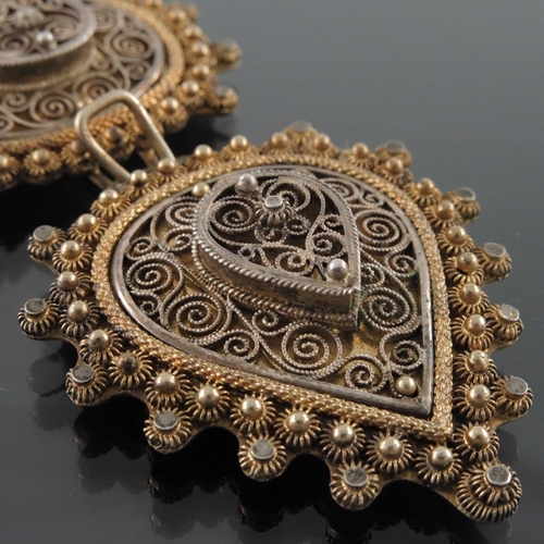 269 - David Andersen, a Norwegian silver and parcel gilt buckle, Christiania, 1886, heart shaped filigree ... 