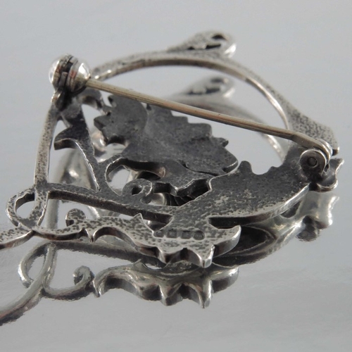 284 - Malcolm Gray for Ortak Silvercraft, a Scottish silver and pearl brooch, Edinburgh 1992, in the Art N... 