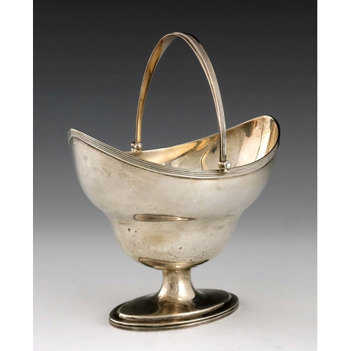 62 - A George III Provincial silver sugar basket, Thomas Watson, Newcastle circa 1790, pedestal ogee boat... 