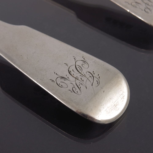 71 - A pair of George III silver tablespoons, William Seaman, London 1817, Fiddle pattern, 23cm long, 4.4... 