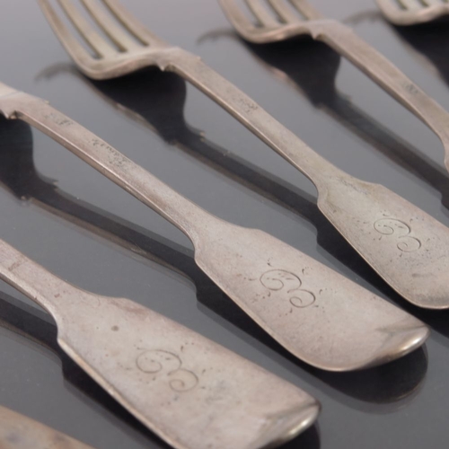 107 - A set of six early Victorian silver dessert forks, John and Henry Lias, London 1841, Fiddle pattern,... 