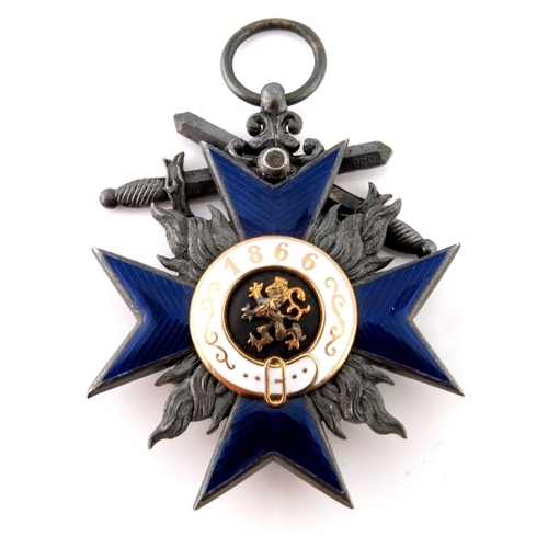 398 - World War One Bavarian Military Merit Order Merenti, 4th class, blue enamelled Maltese cross with cr... 