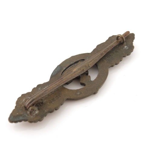 415 - World War Two German Kriegsmarine U-Boat Combat Clasp by Schwerin Berlin, bronze grade with horizont... 