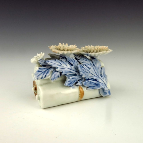 458 - Three items of Japanese Hirado porcelain, Meiji period, 1868-1912, to include a brush stand in the f... 