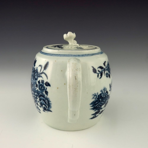 1178 - A Worcester blue and white teapot, circa 1775, crescent mark, decorated with the Fence pattern, barr... 