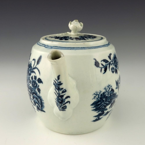 1178 - A Worcester blue and white teapot, circa 1775, crescent mark, decorated with the Fence pattern, barr... 