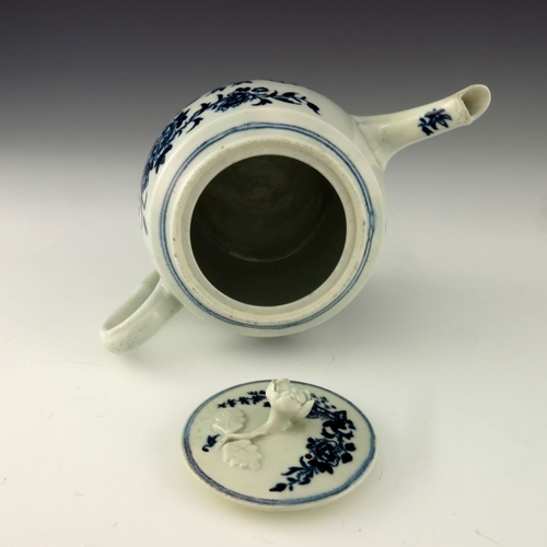 1178 - A Worcester blue and white teapot, circa 1775, crescent mark, decorated with the Fence pattern, barr... 