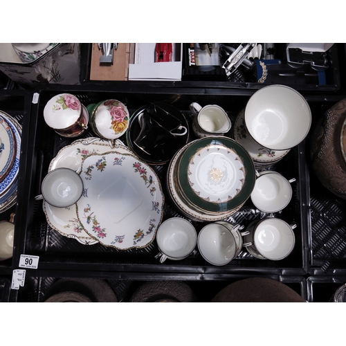 90 - A collection of Aynsley tea ware, including, cups, saucers and side plates  (1 tray)