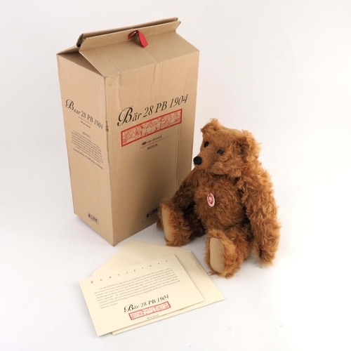 67 - A Steiff reproduction Bear 28 PB 1904, boxed with certificate