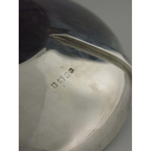 165 - An Art Deco style silver dish, S Blackensee and Sons, Birmingham 1937, shallow rounded form with inv... 