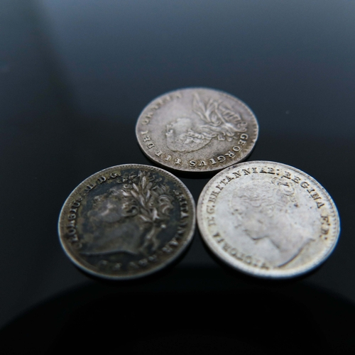 193 - Three Maundy silver pennies, George III 1792, George IV 1826, Victoria 1871