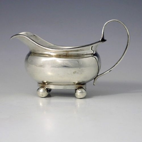 34 - A George IV Provincial silver sauce boat, James Barber, George Cattle II and William North, York 182... 