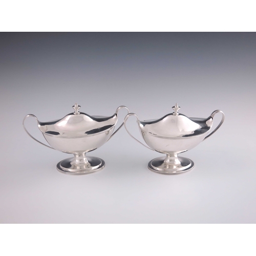 44 - A pair of George III silver sauce tureens, George Smith and Thomas Hannah, London 1799, oval pedesta... 