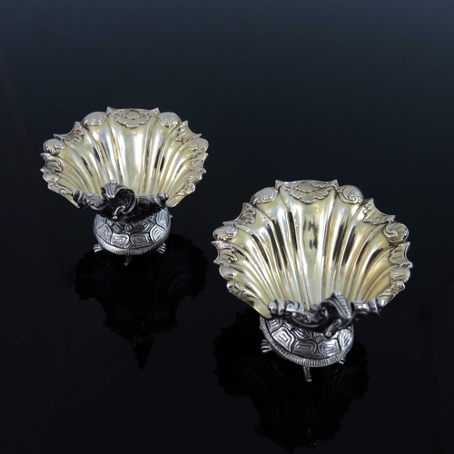 75 - A pair of George IV novelty silver figural salt cellars, Joseph Craddock and William Kerr Reid, Lond... 