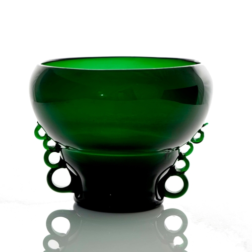 401 - Napoleone Martinuzzi (attributed), an Italian Murano glass vase, circa 1925, green, double ogee form... 