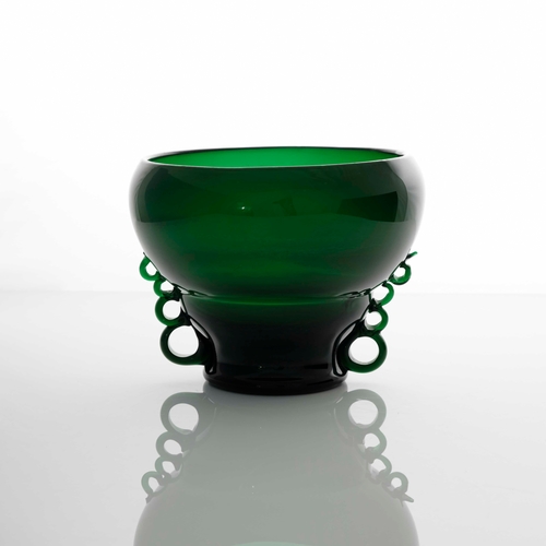 401 - Napoleone Martinuzzi (attributed), an Italian Murano glass vase, circa 1925, green, double ogee form... 