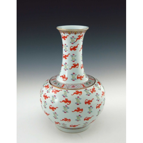 422 - A late 19th/early 20th Century Chinese baluster vase, extended neck, ovoid body, the whole decorated... 