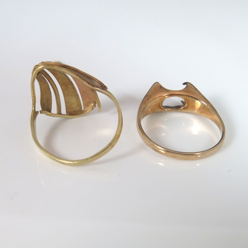 182 - Two gold rings, one 14 carat, one 9 carat, including Modernist bicolour ring and another, sizes Q1/2... 