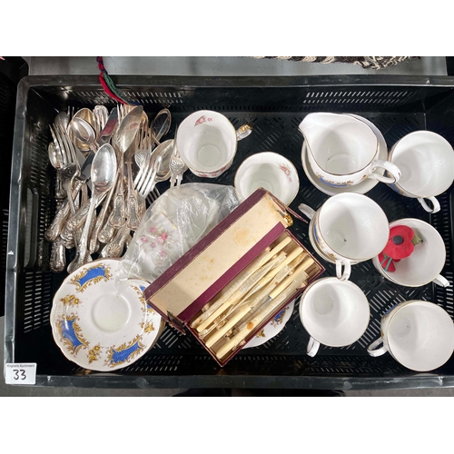 33 - A collection of ceramics, including a Queen Anne bone chine part tea service, three Paragon Victoria... 