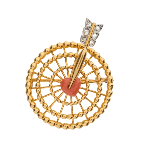 48 - Cartier, a mid 20th century 18ct gold and platinum target brooch, with carved coral heart centre, pi... 