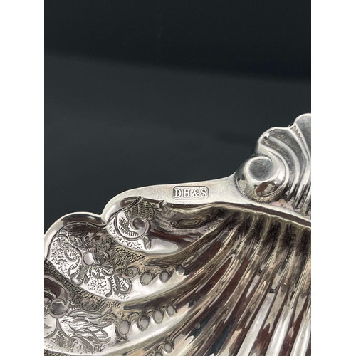 128 - An Elizabeth II silver sweet dish, after Paul de Lamerie, David Hollander & Son, Birmingham 1972, sh... 