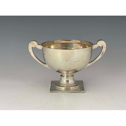 175 - A George V silver twin handled bowl, James Deakin and Sons, Sheffield 1925, pedestal hemispherical f... 