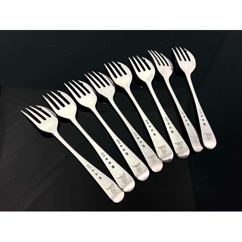 187 - A set of eight George VI silver oyster of cake forks, Walter Wilson Ltd., London 1936, Old English p... 