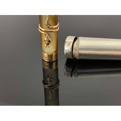 217 - A Victorian 15 carat gold, and mother of pearl cheroot holder, Tucker, Fowles and Co., London 1900 a... 