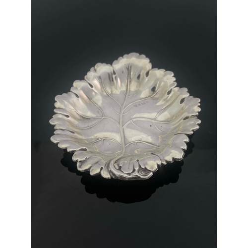 77 - An Elizabeth II silver leaf dish, Barker Ellis Silver Co., Birmingham 1970, embossed leaf form, 14.5... 