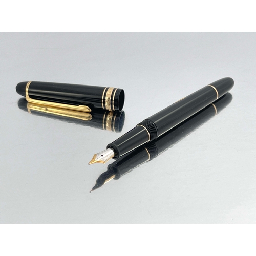 325 - Montblanc, a Meisterstuck Homage a Frederic Chopin fountain pen, gold trim, medium 14 carat gold nib... 