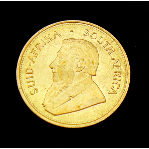 330 - South Africa, 22ct gold Krugerrand 1975, obv. Paul Kruger bust left, rev. Springbok, 33.9g